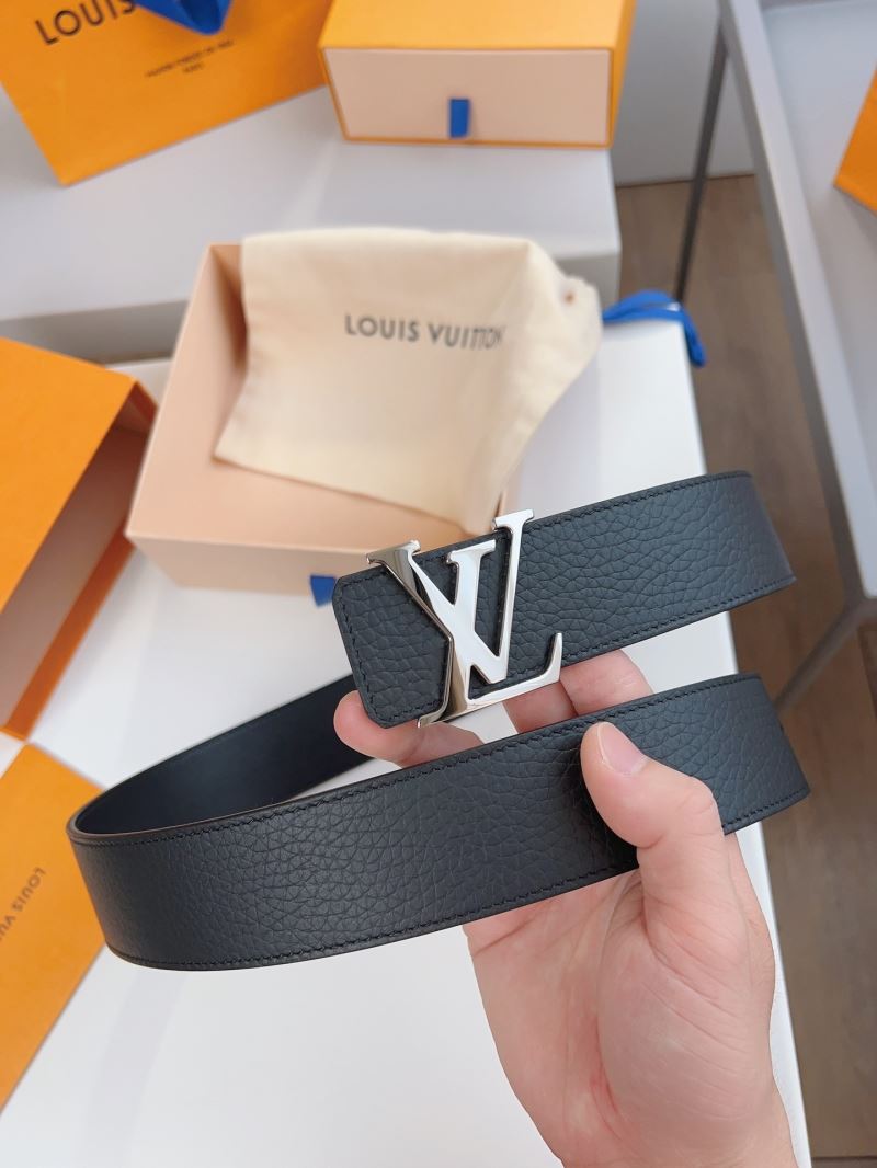 l0vis Vvtt0n belts